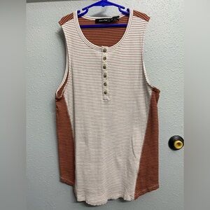 In very good condition tank top
